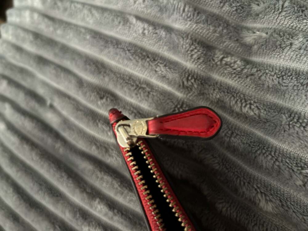 Coach x Selena Gomez Mini Skinny ID Case in Red Leather - Picture 4 of 6